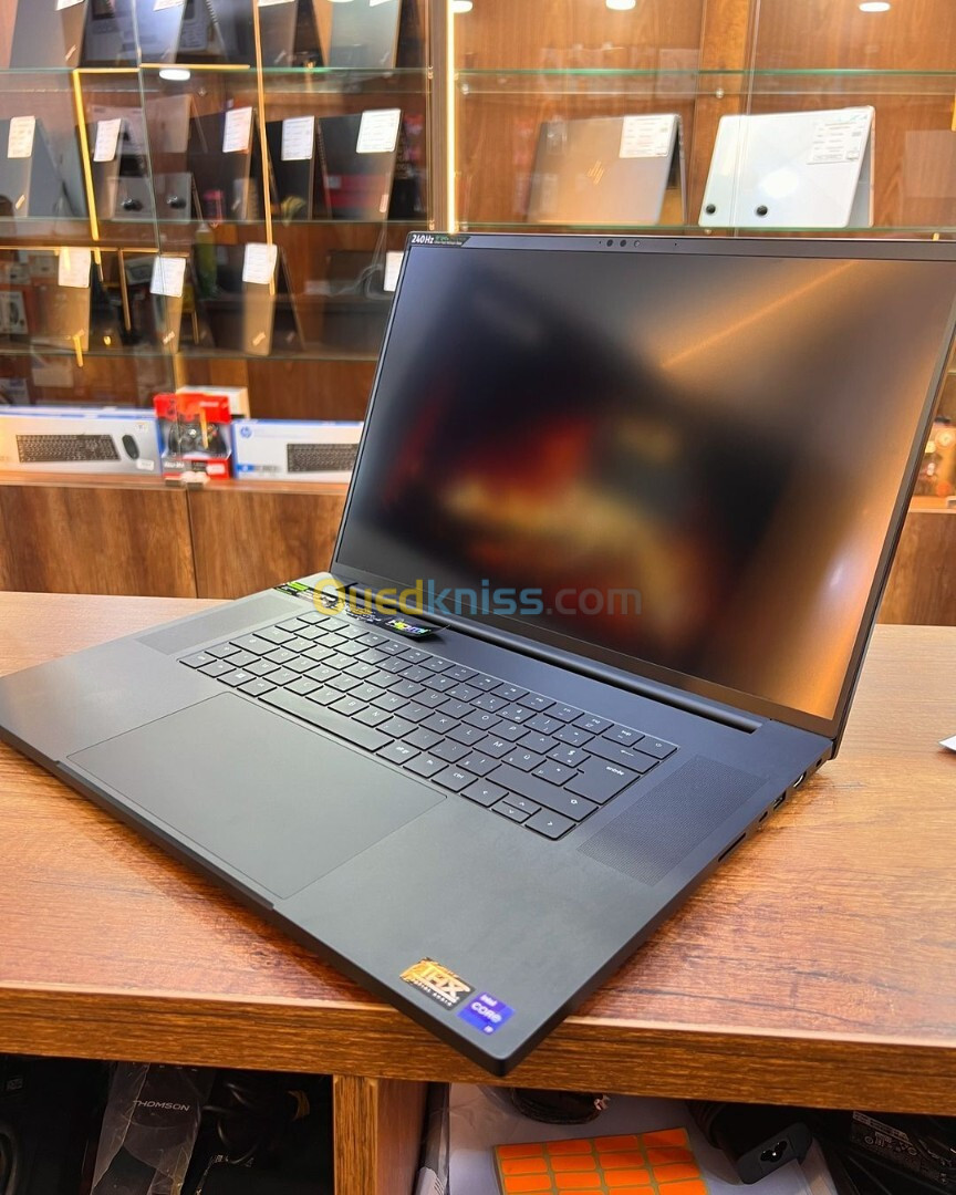 RAZER BLADE 18 I9 13EME 32GB/2000GB NVIDIA RTX 4090