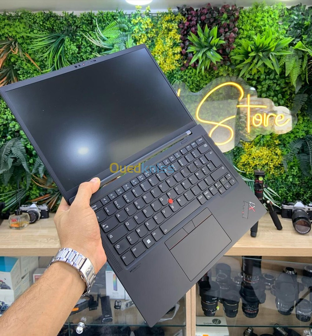 LENOVO THINKPAD X1 CARBON I7 12eme 16gb/512gb iris xe