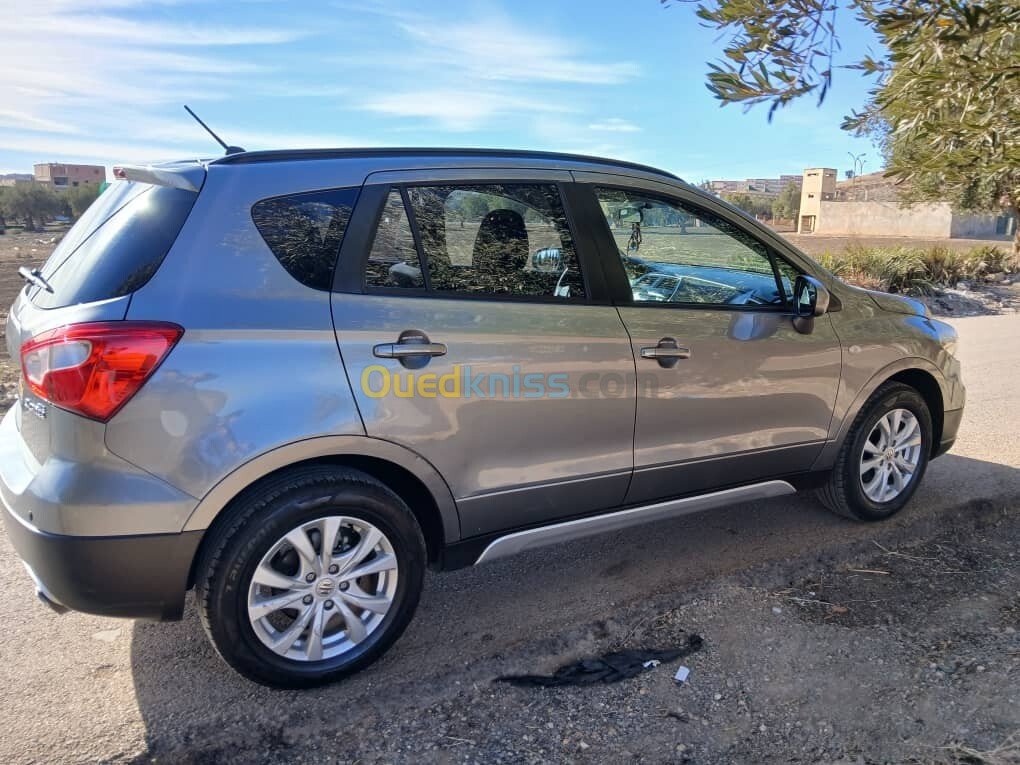 Suzuki S-cross 2020 