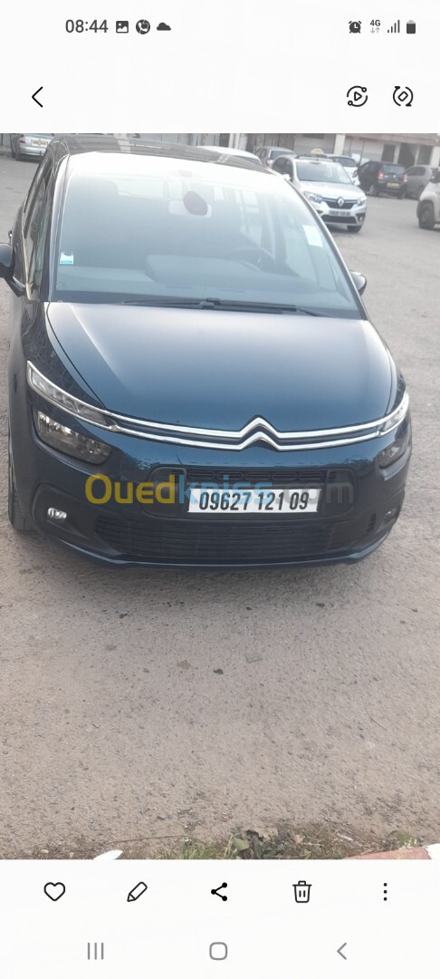 Citroen C4 2021 Spacetourer  1.2     131  chev