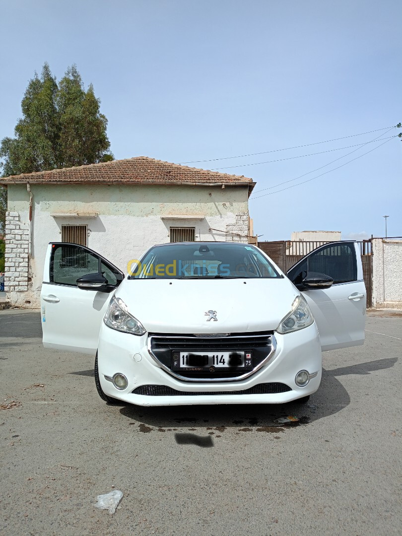 Peugeot 208 2014 Allure