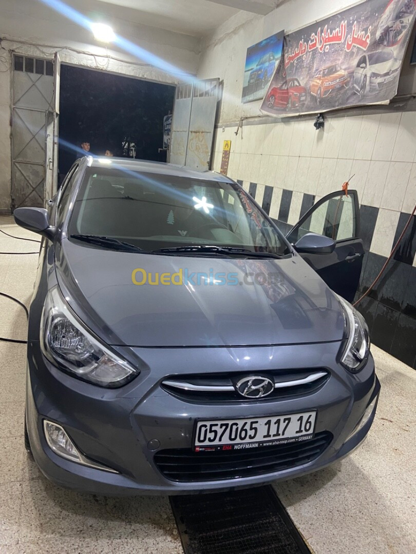 Hyundai Accent RB  4 portes 2017 Accent RB  4 portes