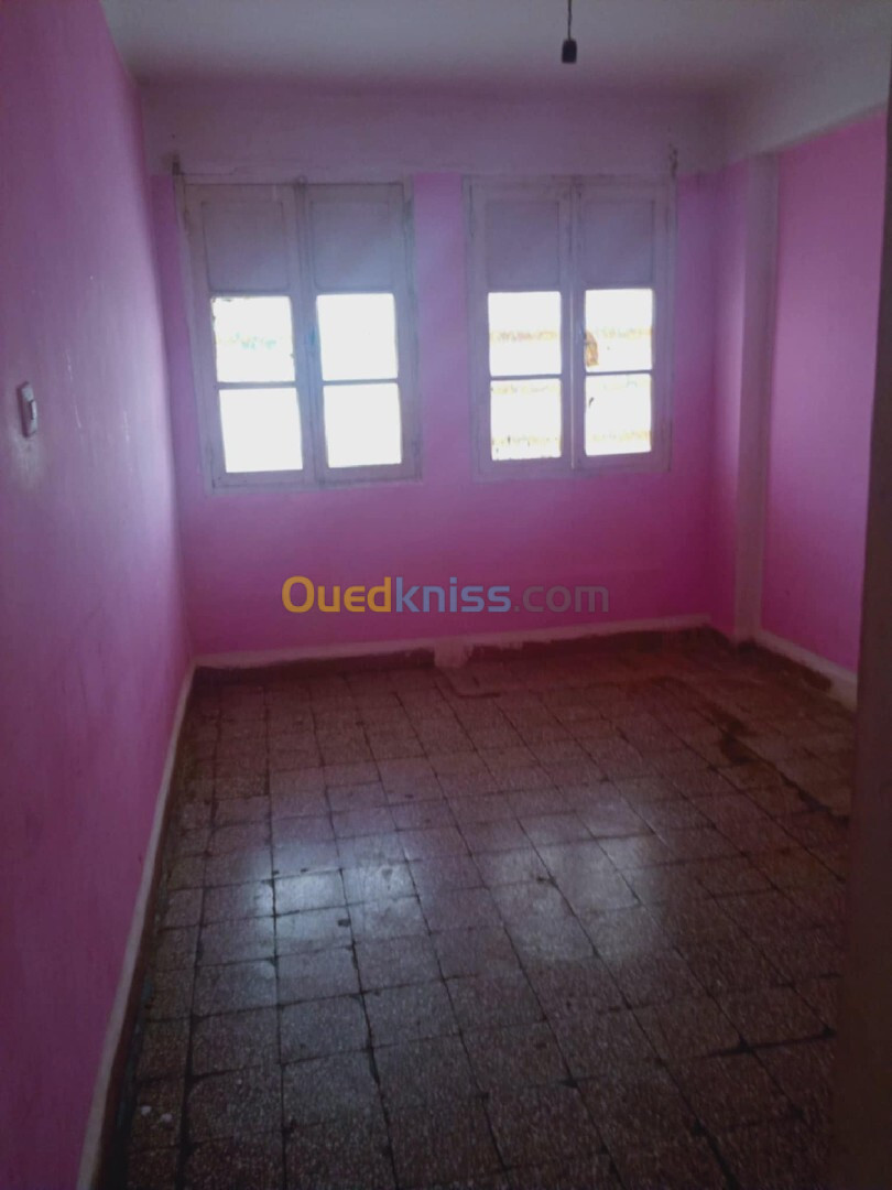 Location Appartement F4 Biskra Biskra