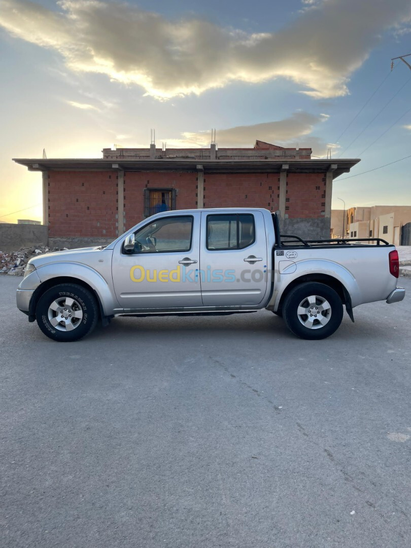 Nissan Navara 2010 Elegance 4x4