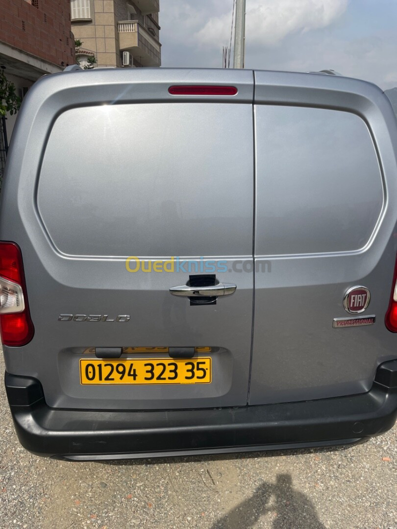 Fiat Doblo 2023 Italian