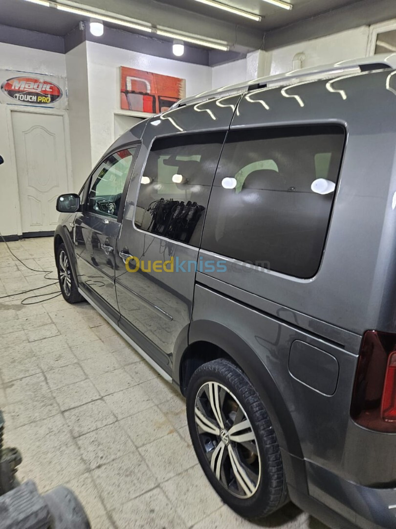 Volkswagen Caddy 2018 Alltrack