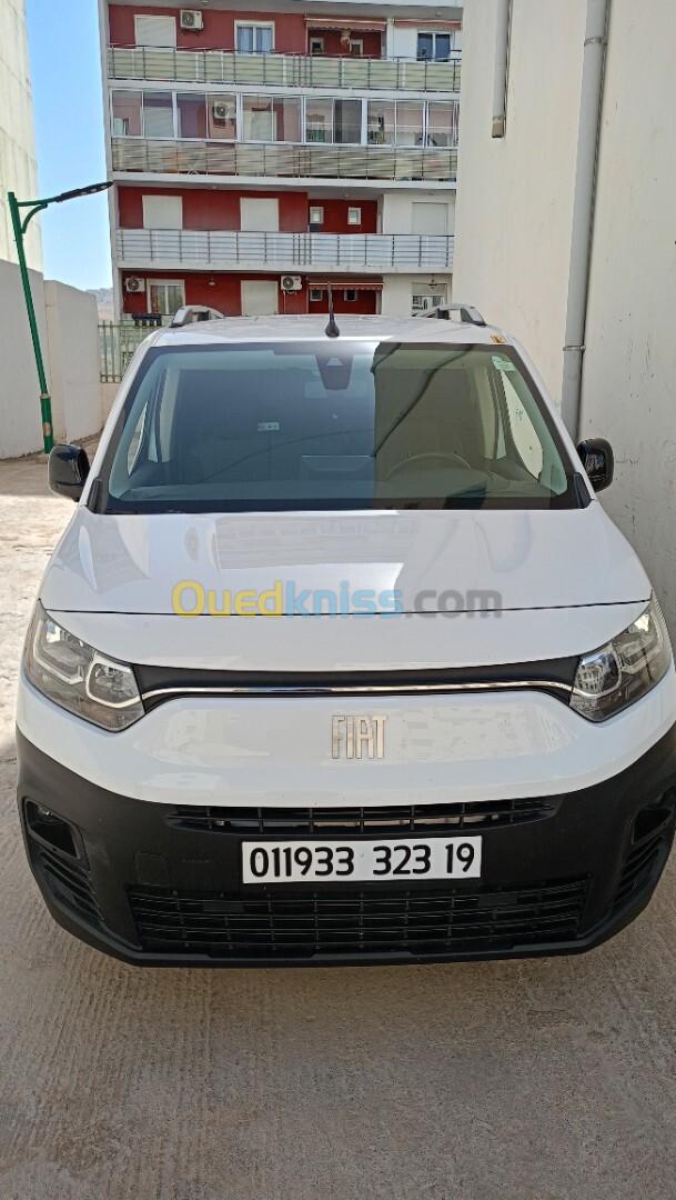 Fiat Doblo italen 2023 Italie