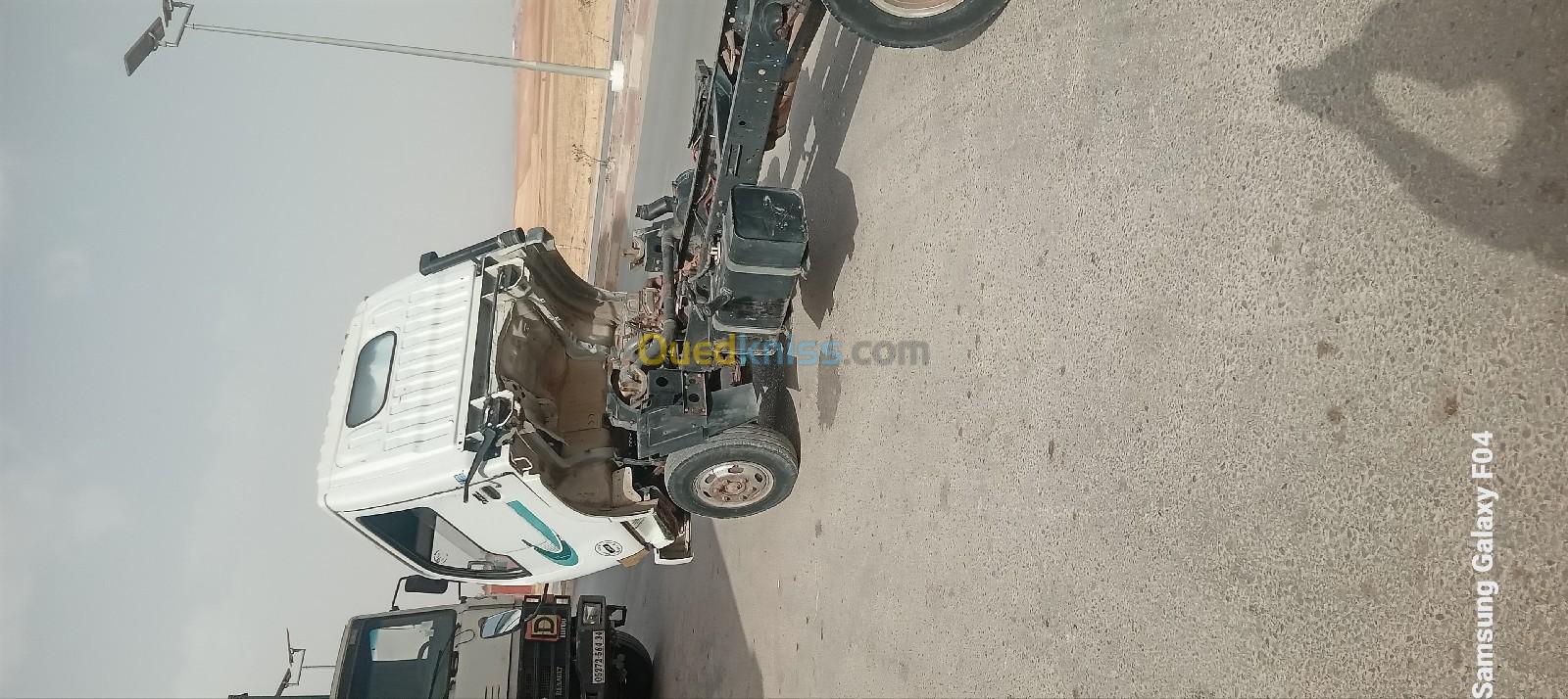 JAC يوجين بلاطو 14 2009 يوجين بلاطو 14