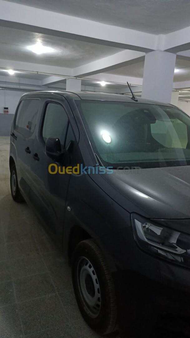 Fiat Doblo 2024 Professionnel Italie