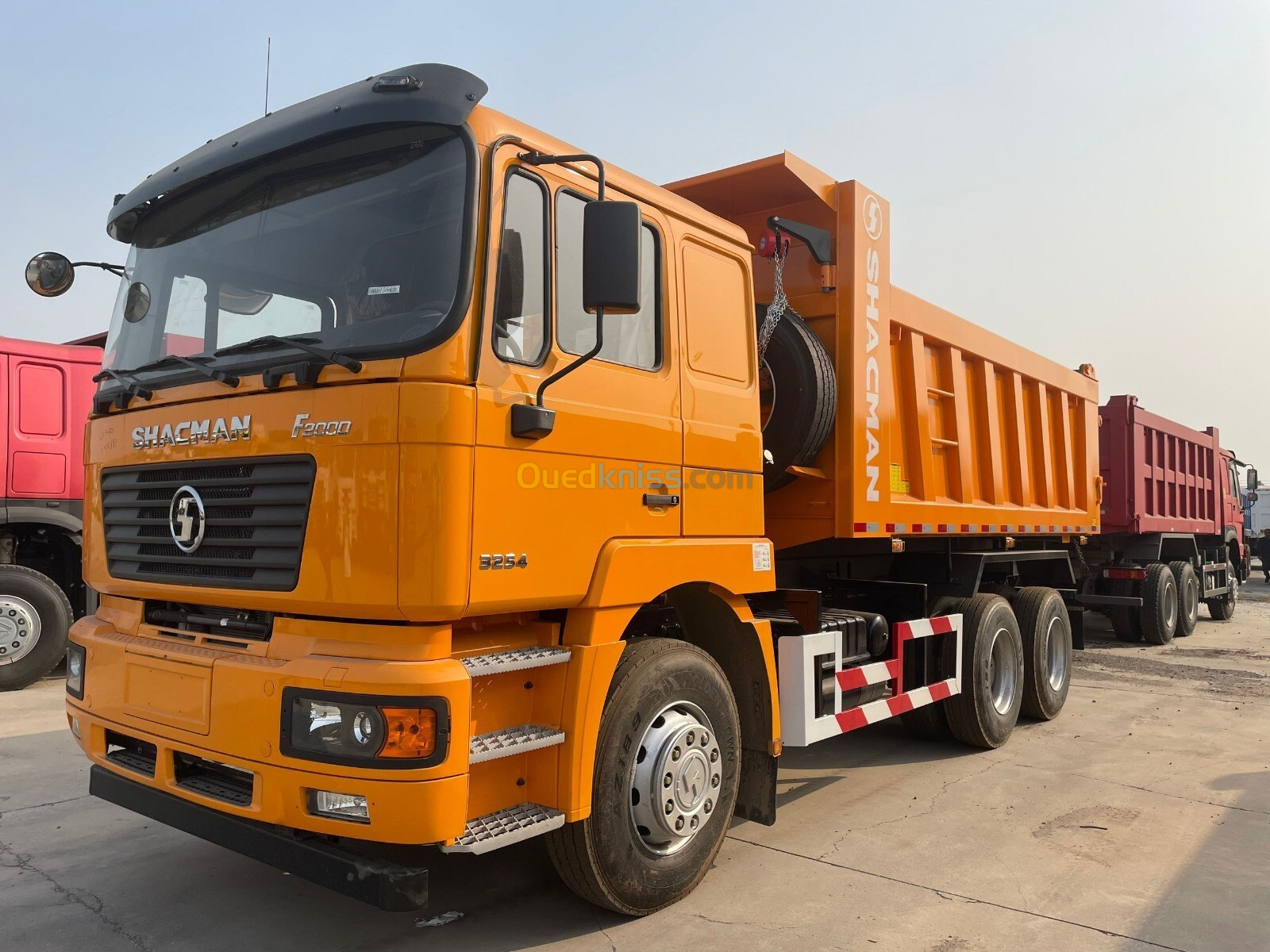 Shacman.zoomlion .xcmg.foton. Camion . tracteur routier.malaxeur.grue . pompe à béton. Chargeur.pelle 2024