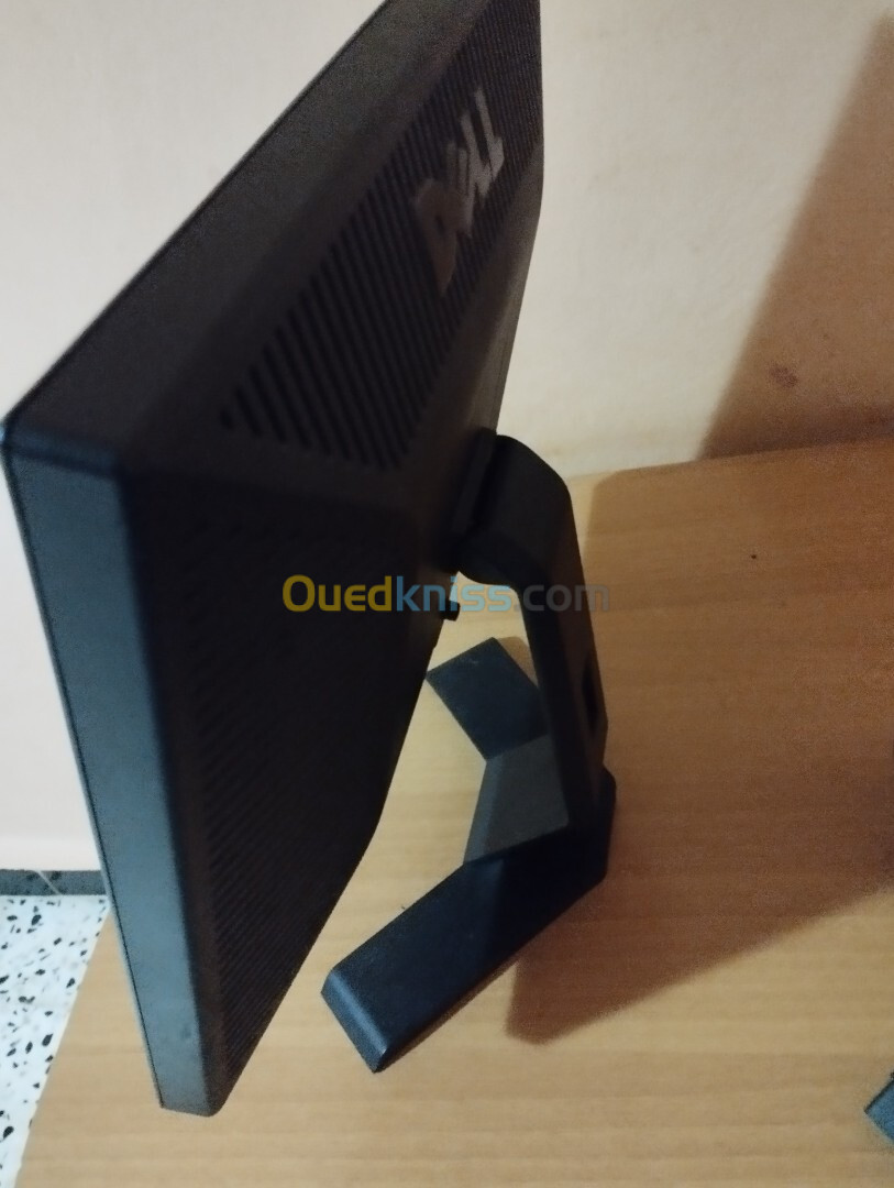 Moniteur DELL LCD 19 pouces