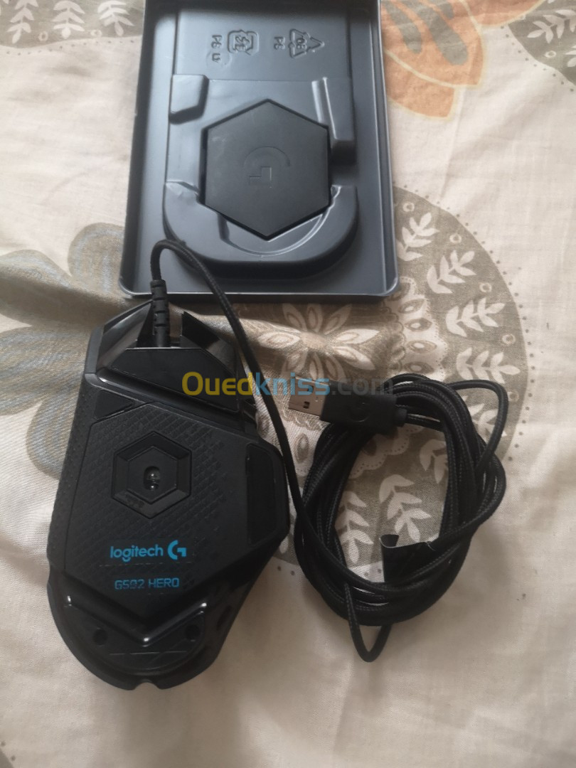 Souris Gamer hautes performances Logitech G 502 Hero 