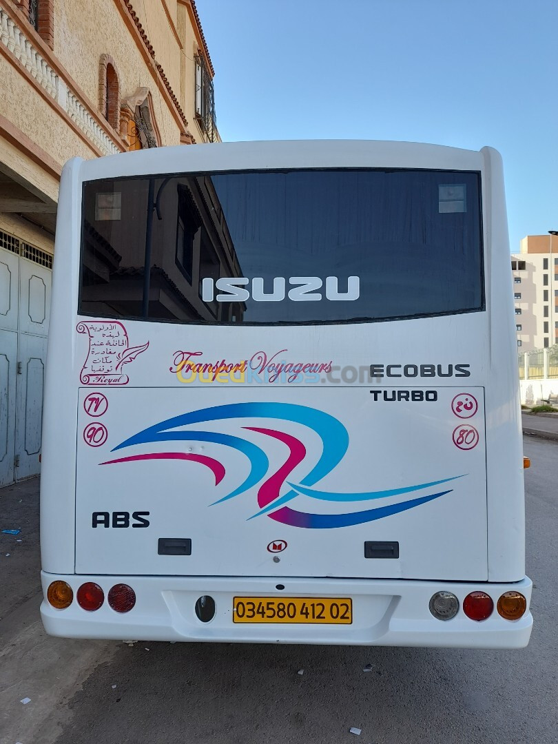 Isuzu Bus 2012