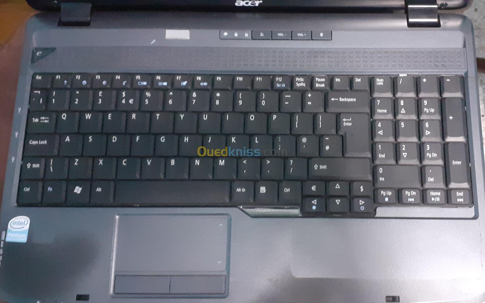 Laptop acer  aspire 5735