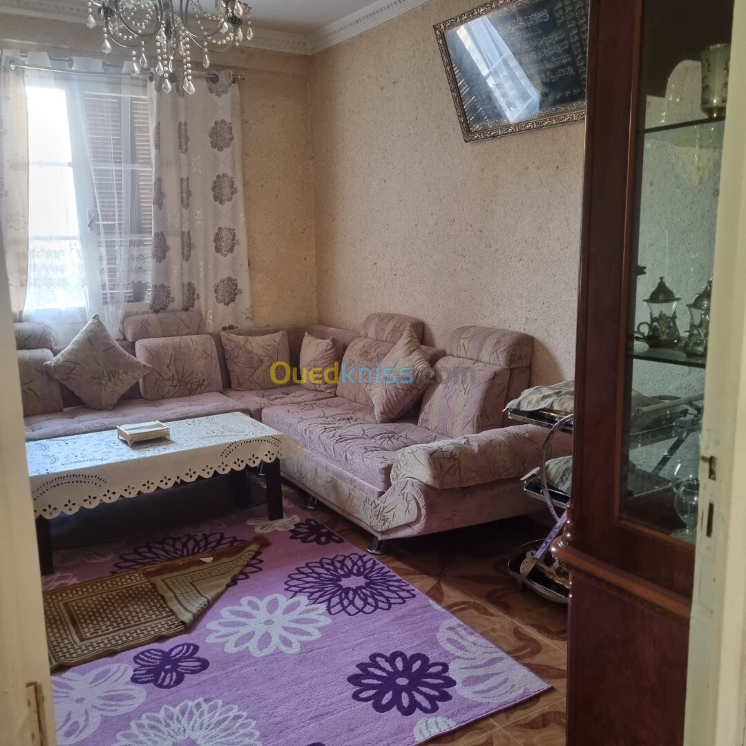 Vente Appartement F5 Aïn Defla Sidi lakhdar