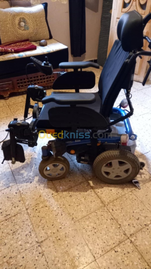 Fauteuil roulant électrique invacare 