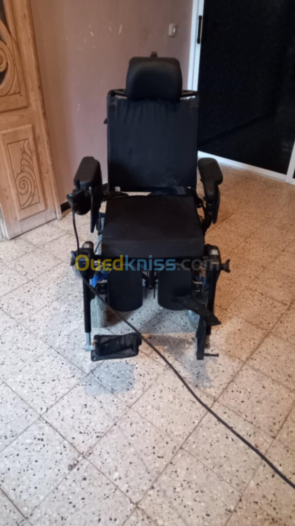 Fauteuil roulant électrique invacare 