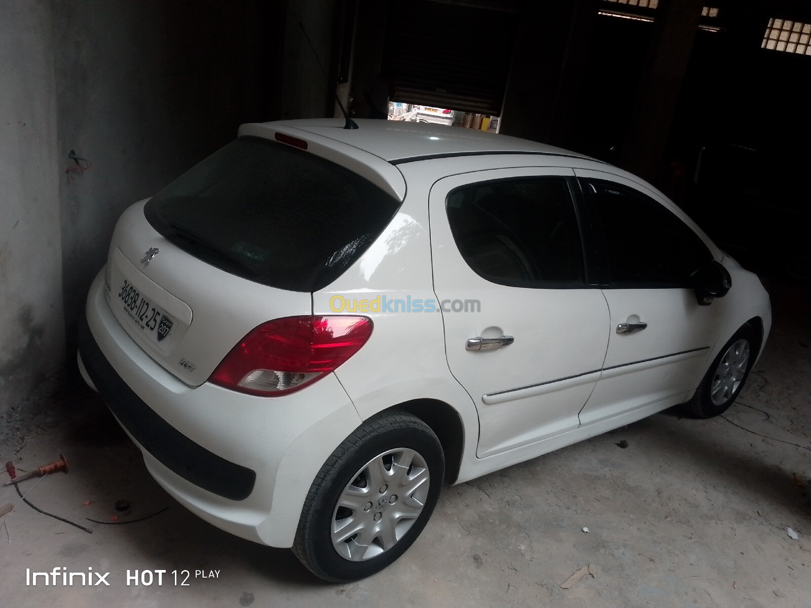 Peugeot 207 2012 Fennec