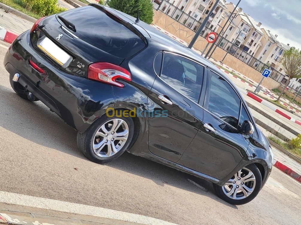 Peugeot 208 2012 Allure