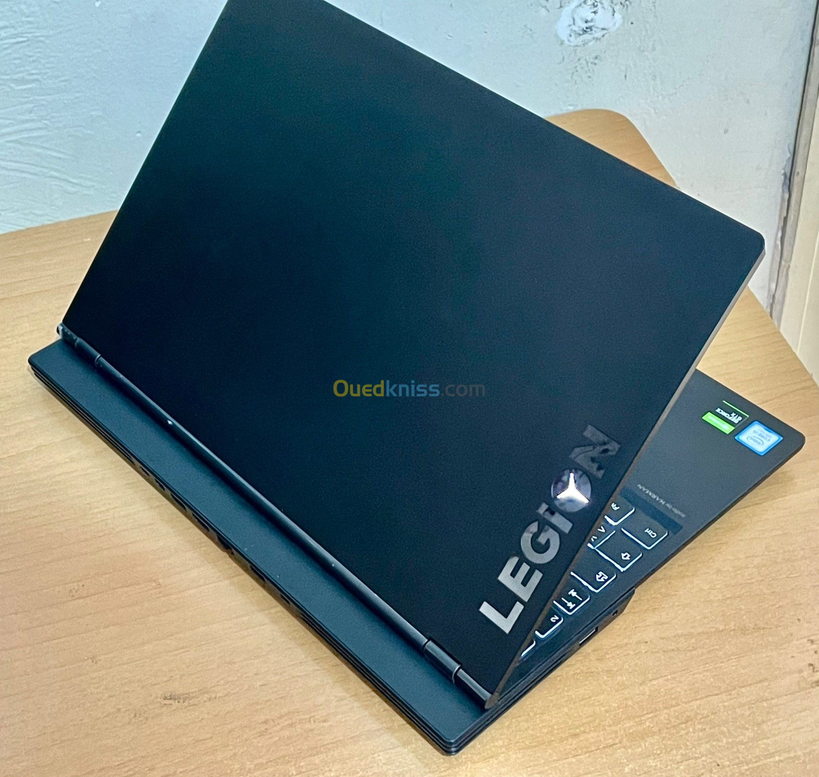 vendu laptop Lenovo Legion y540 i5 9300h Gtx 1660Ti