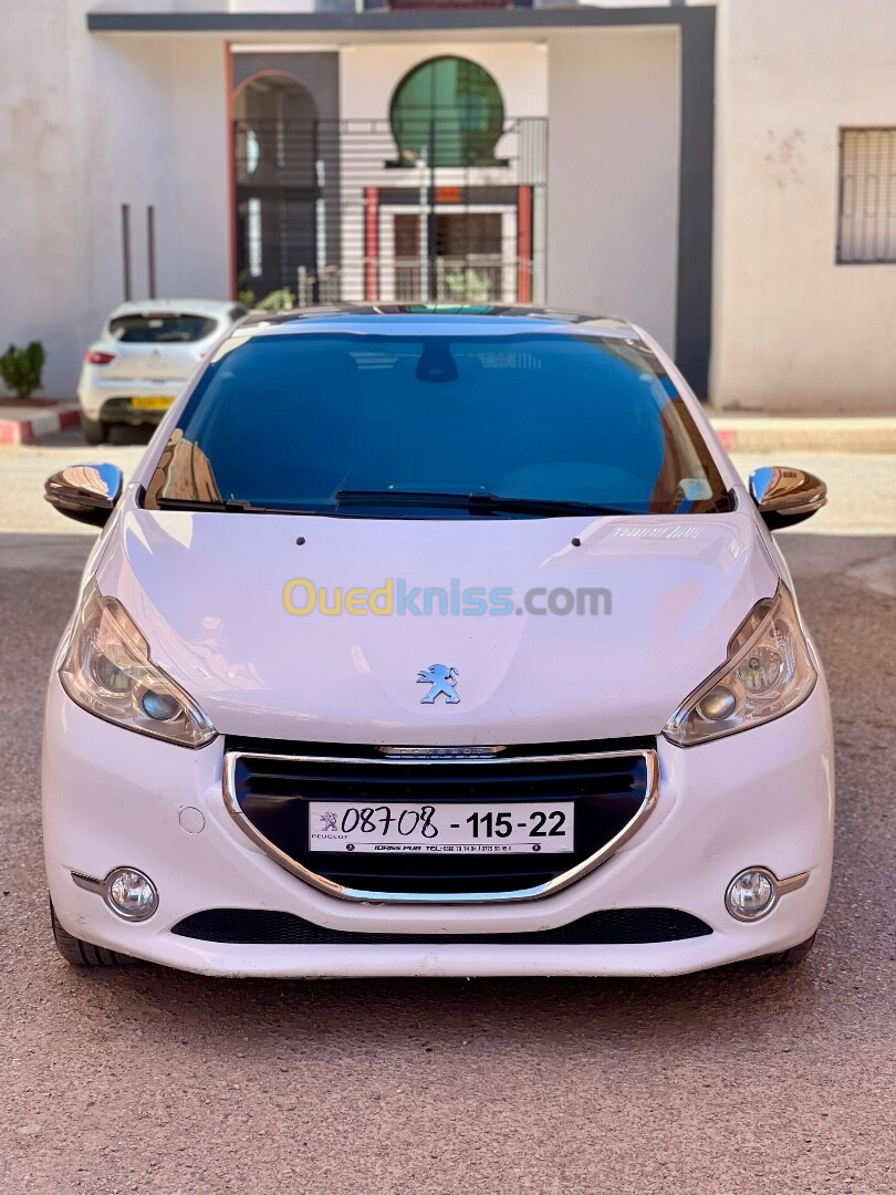 Peugeot 208 2015 Allure