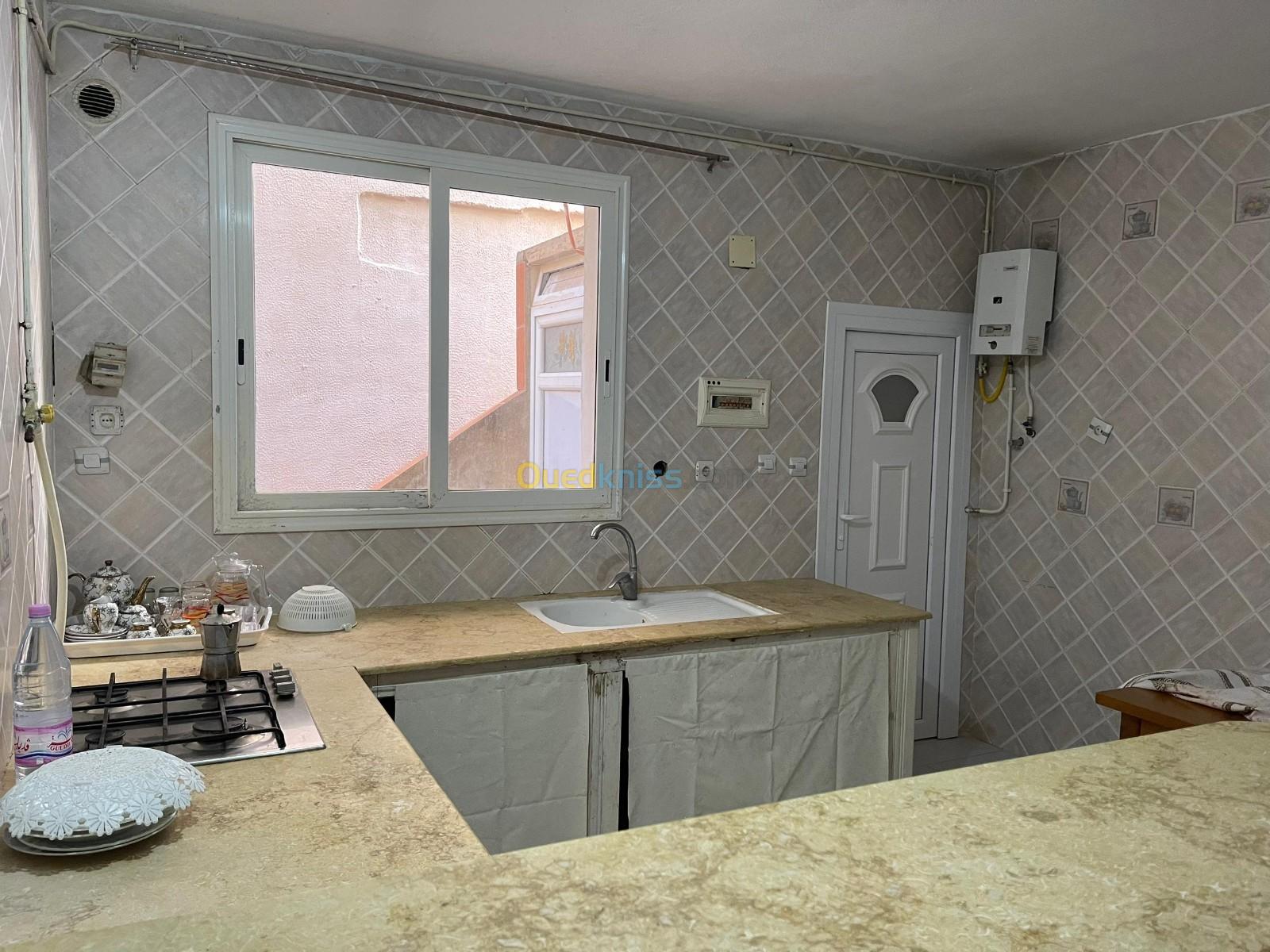 Location Niveau De Villa F4 Alger El marsa