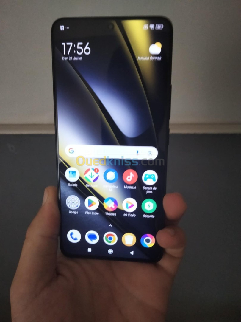 POCO F6 (12/512) F6