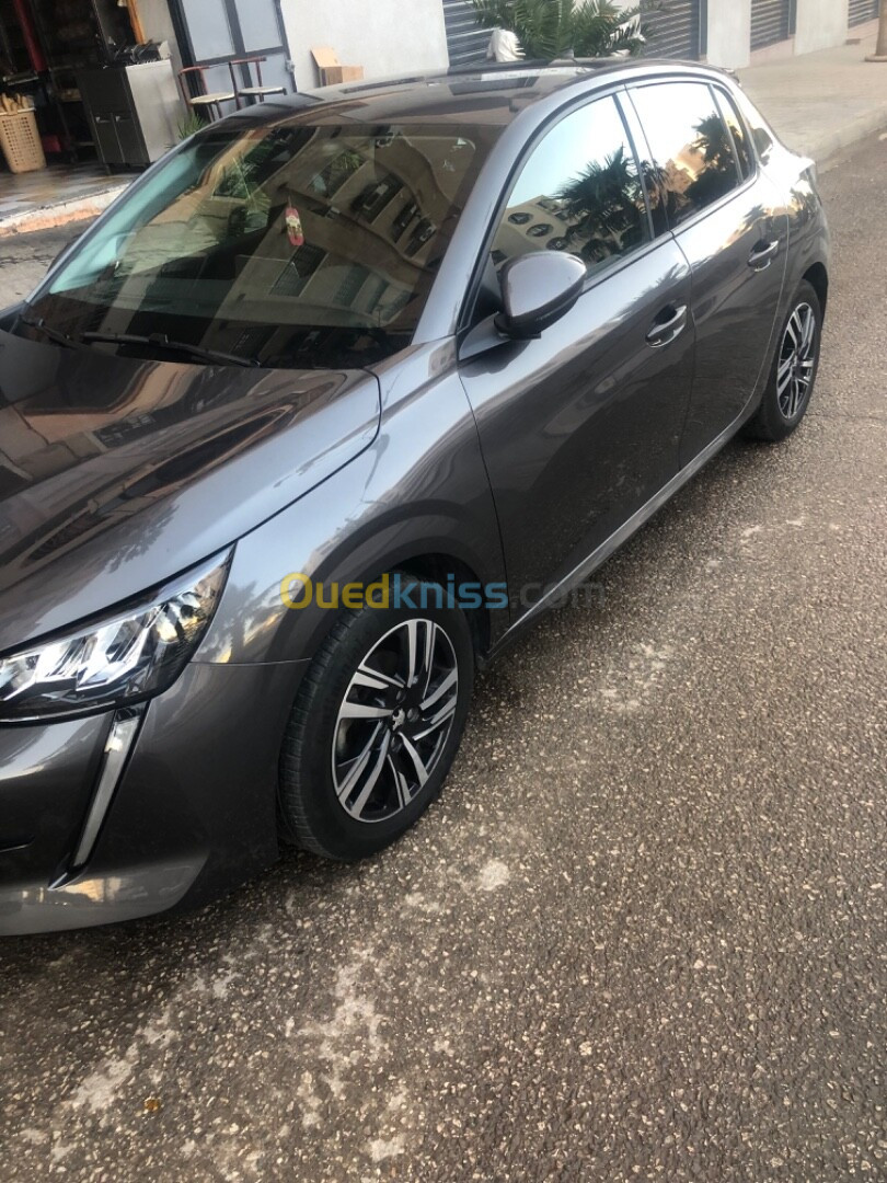 Peugeot 208 2022 Allure Facelift