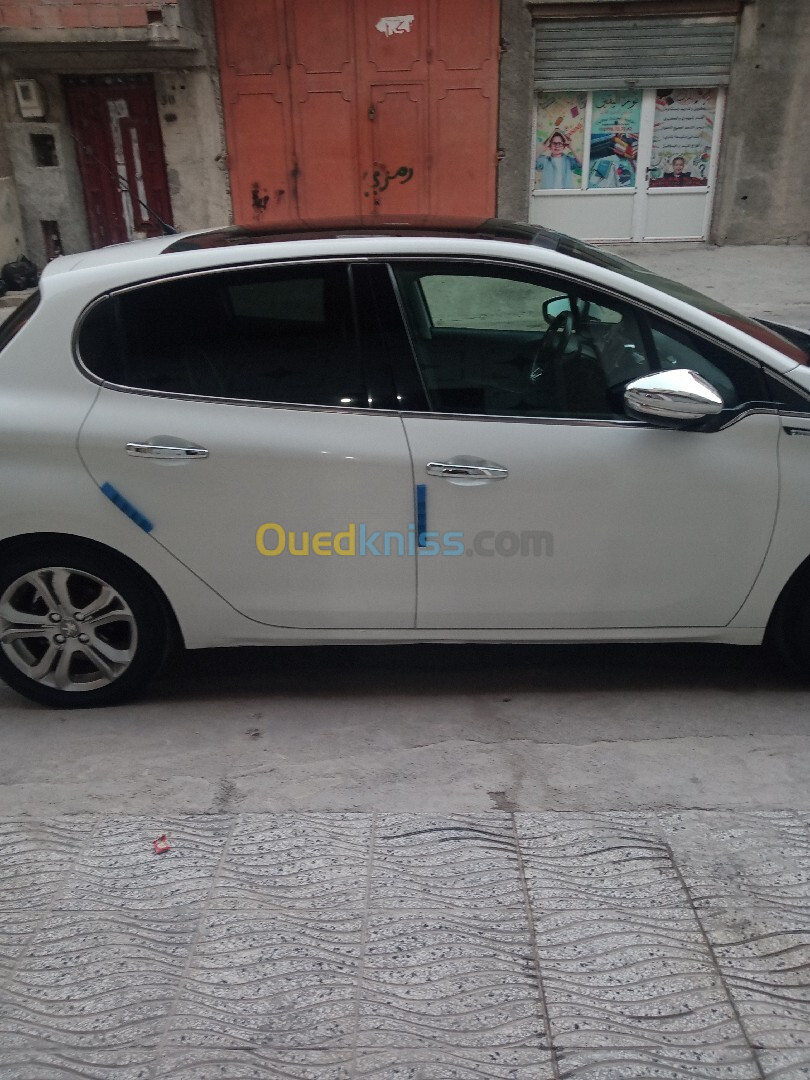 Peugeot 208 2014 208