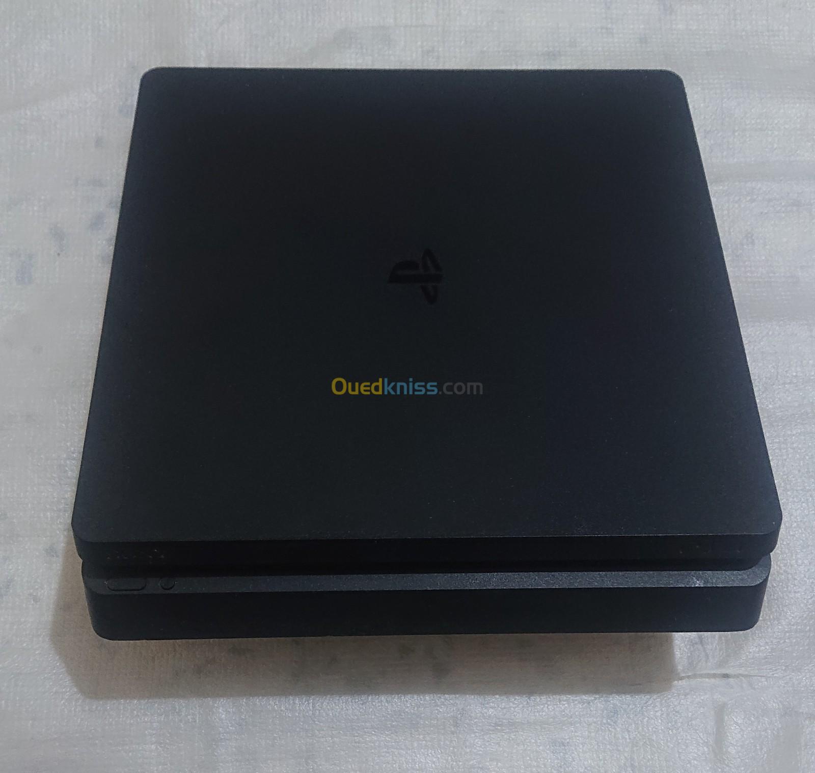 PS4 slim version 10.01