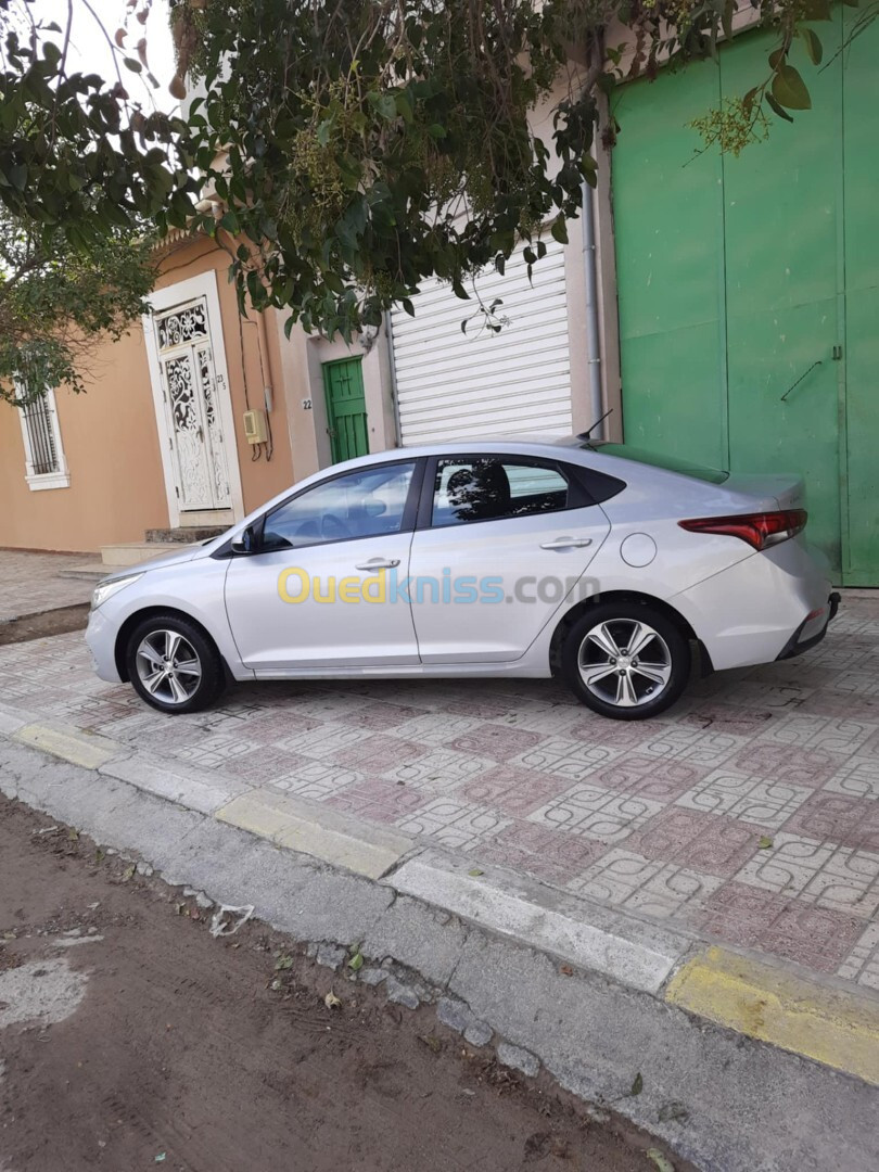 Hyundai Accent RB  5 portes 2018 GL DZ