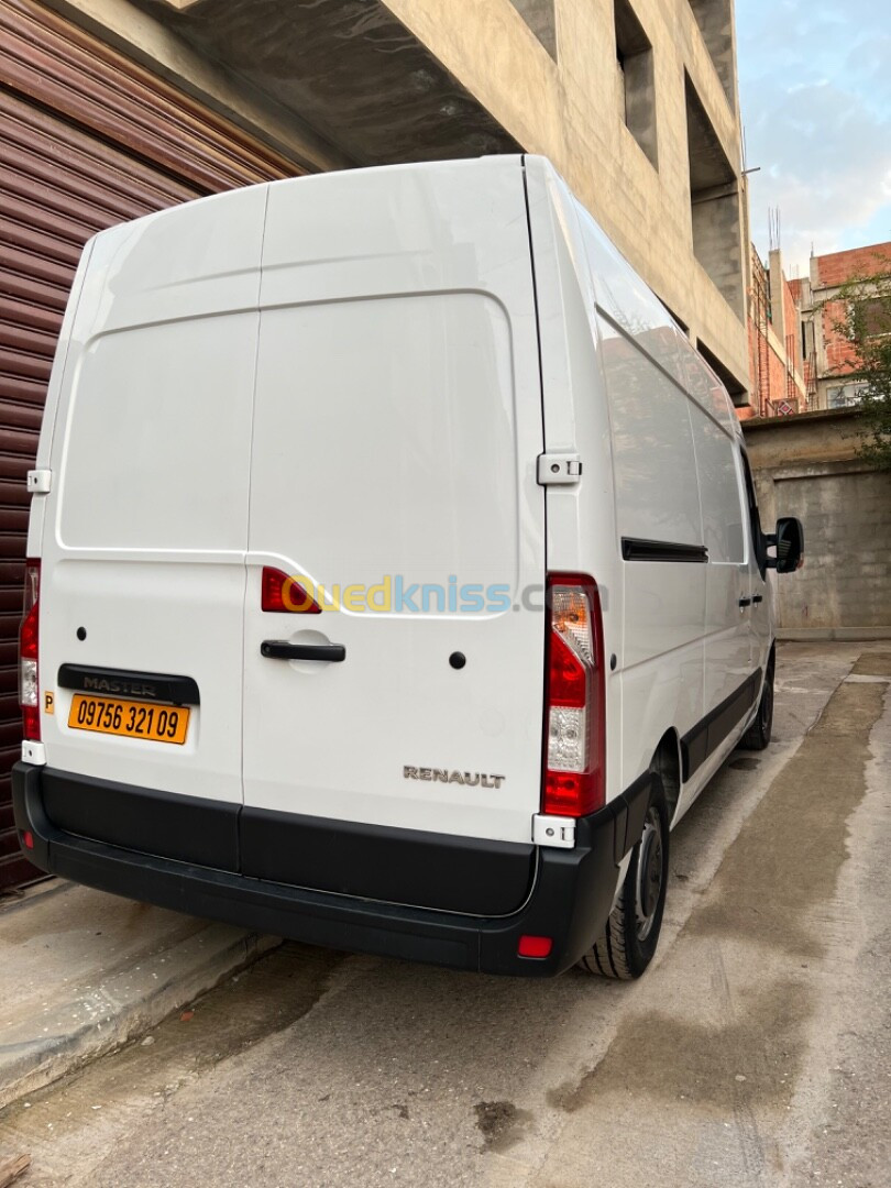 Renault Master 2021