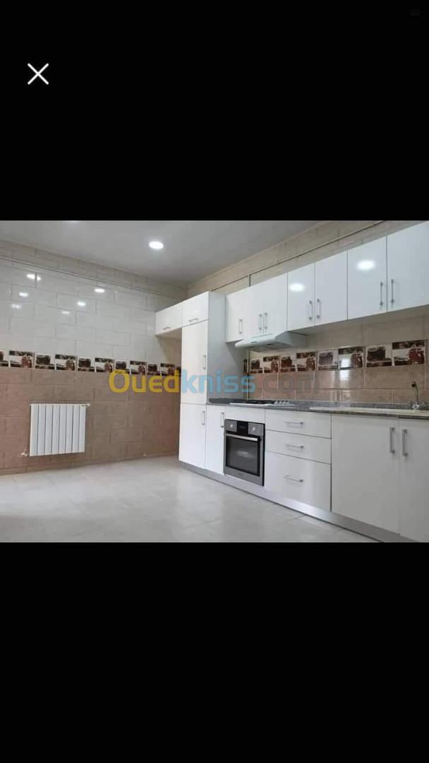 Location Appartement F4 Alger Ain taya