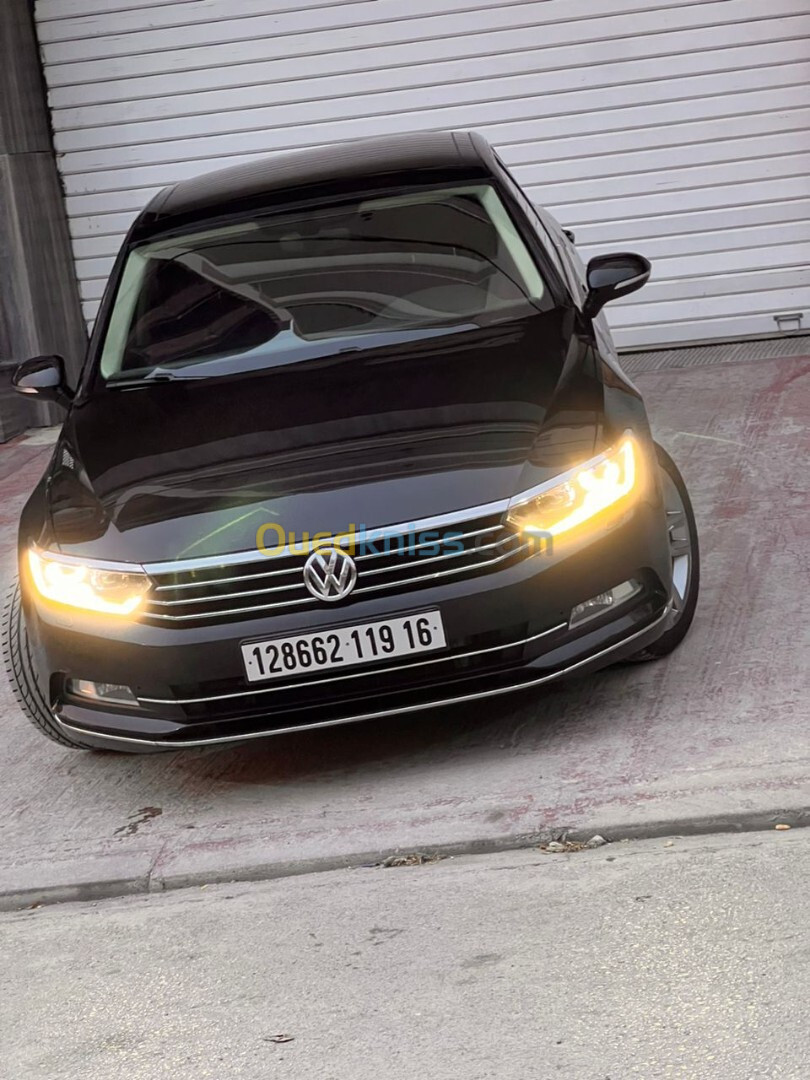 Volkswagen Passat 2019 Carat +