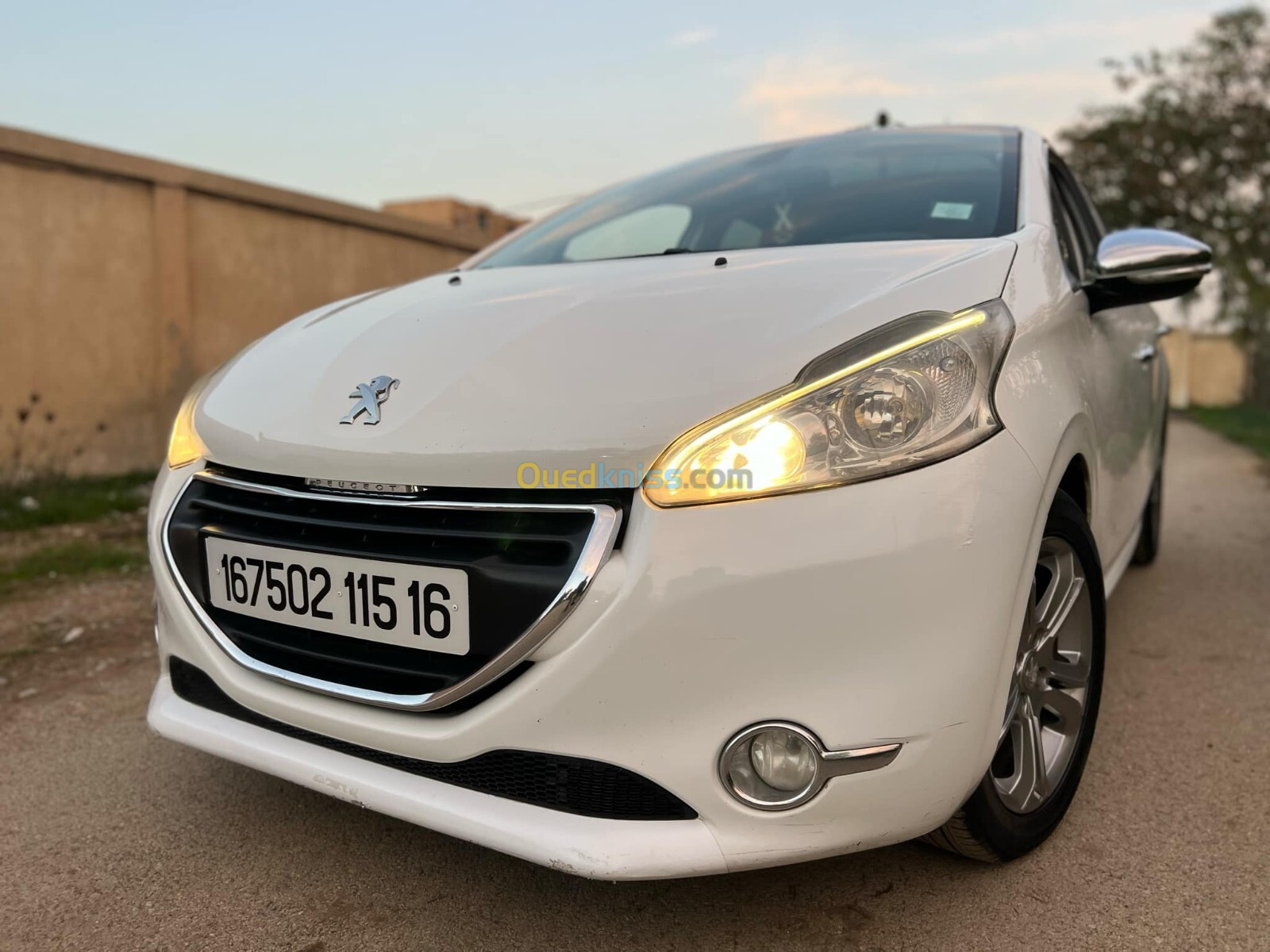 Peugeot 208 2015 208