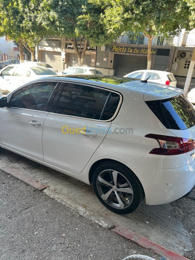 Peugeot 308 2016 