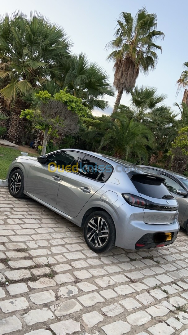 Peugeot 208 2022 Allure