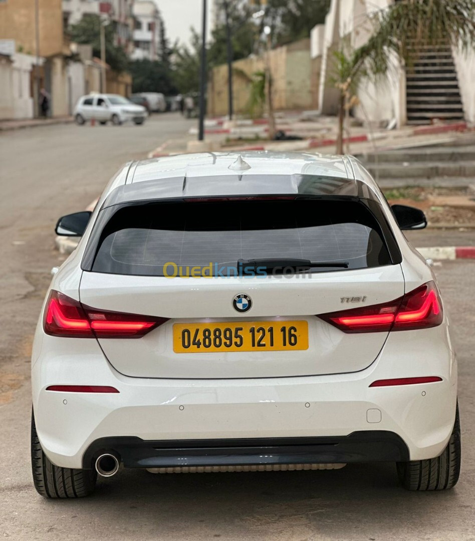 BMW Série 1 2021 118i