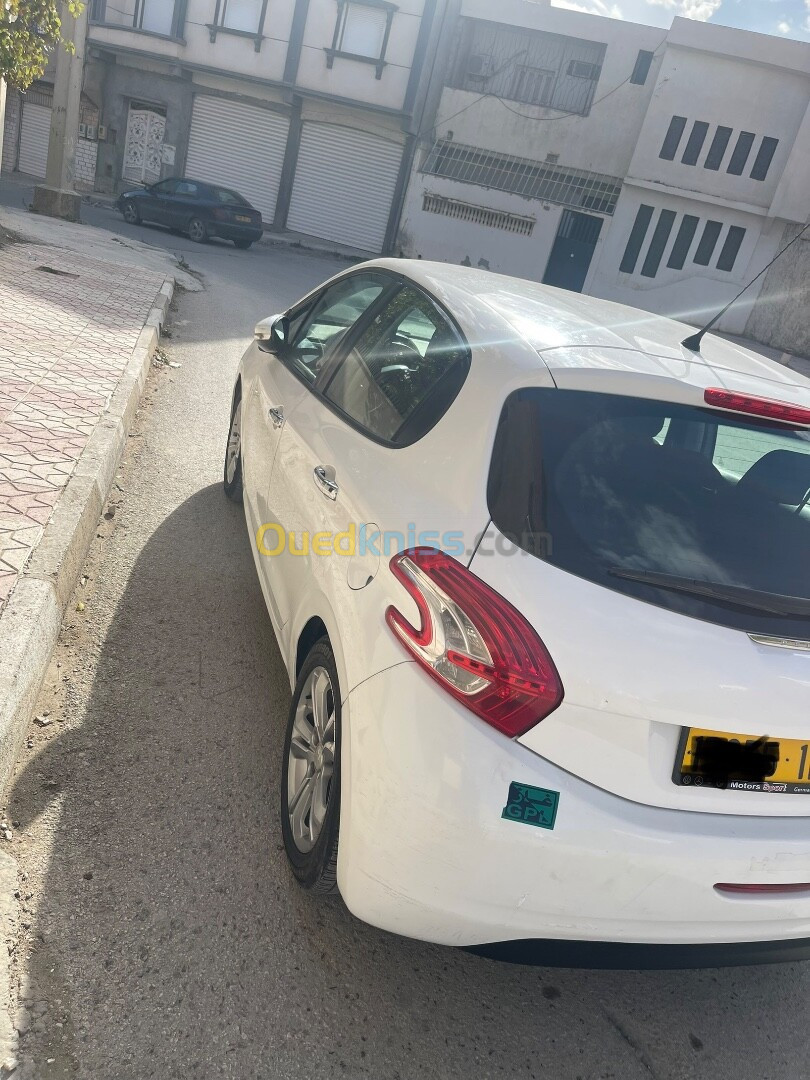 Peugeot 208 2013 Allure