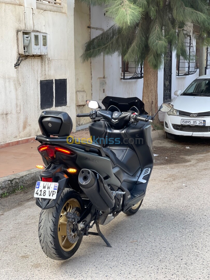 Yamaha Tmax 560 2022