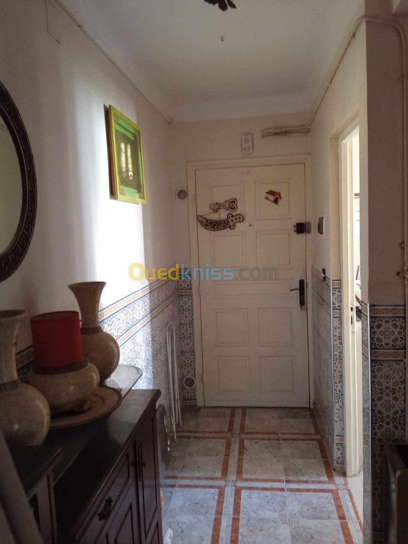 Echange Appartement F3 Alger Les eucalyptus