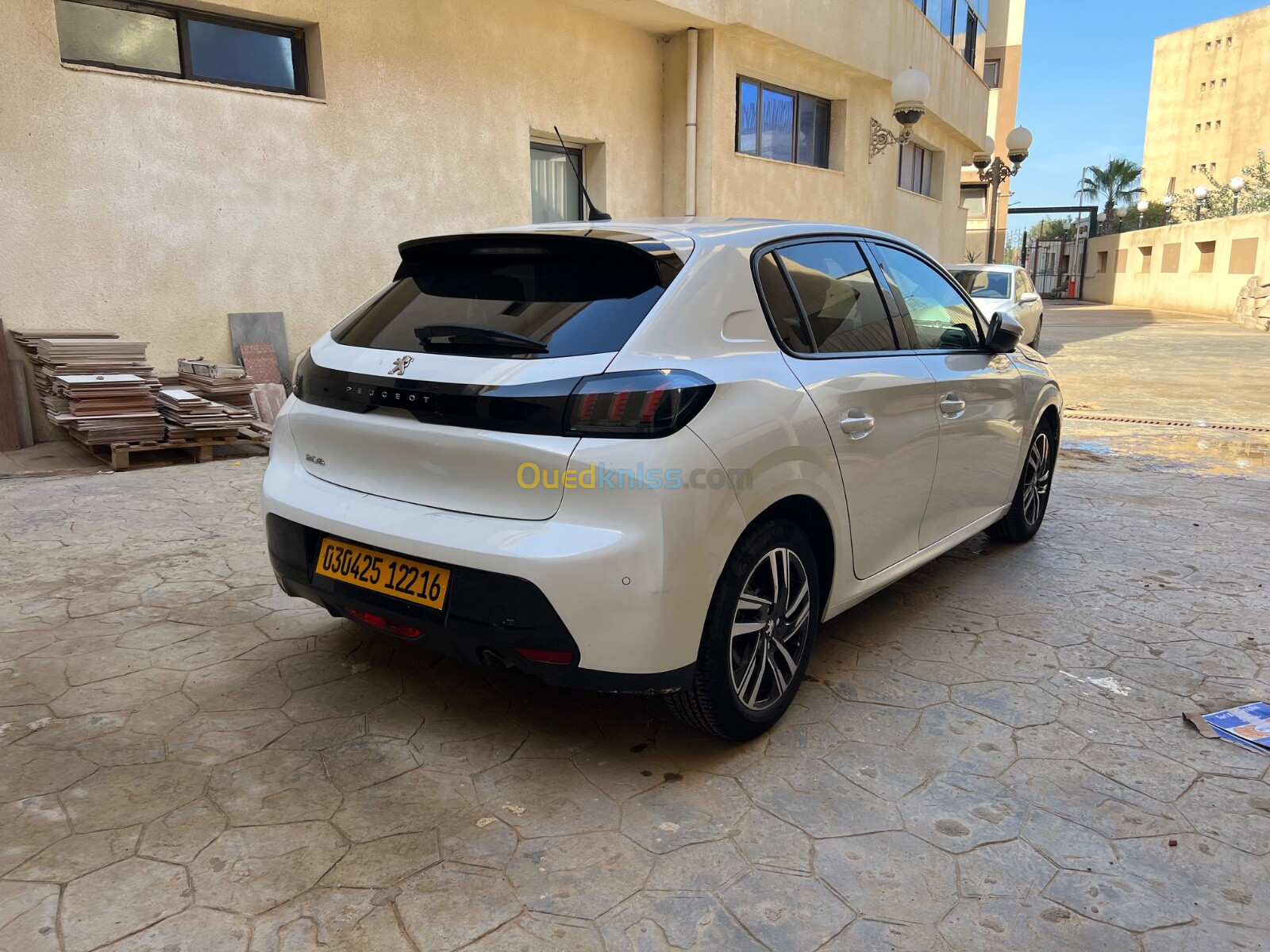 Peugeot 208 2022 Allure Facelift