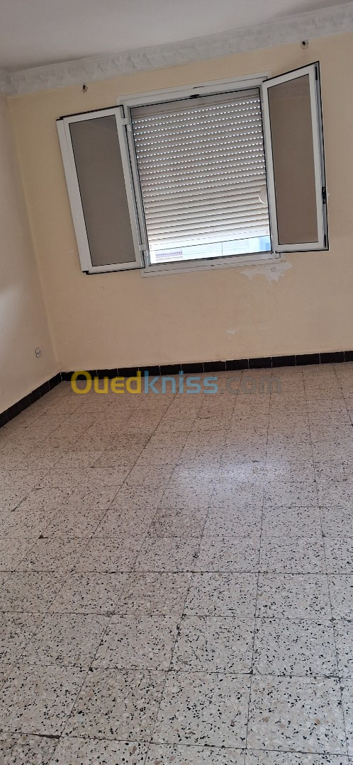 Location Appartement F4 Alger Baba hassen