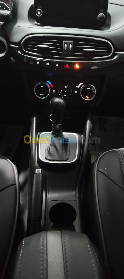 Fiat Tipo 2023 Live +