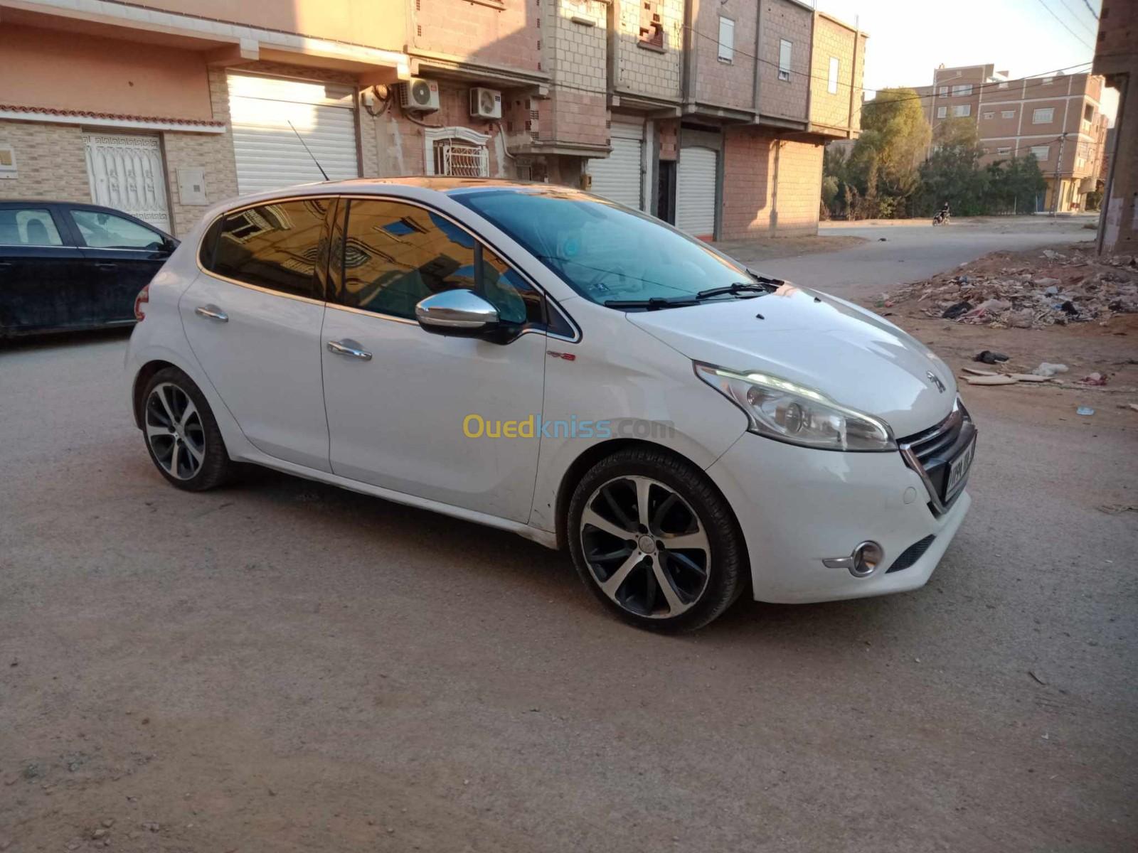 Peugeot 208 2014 