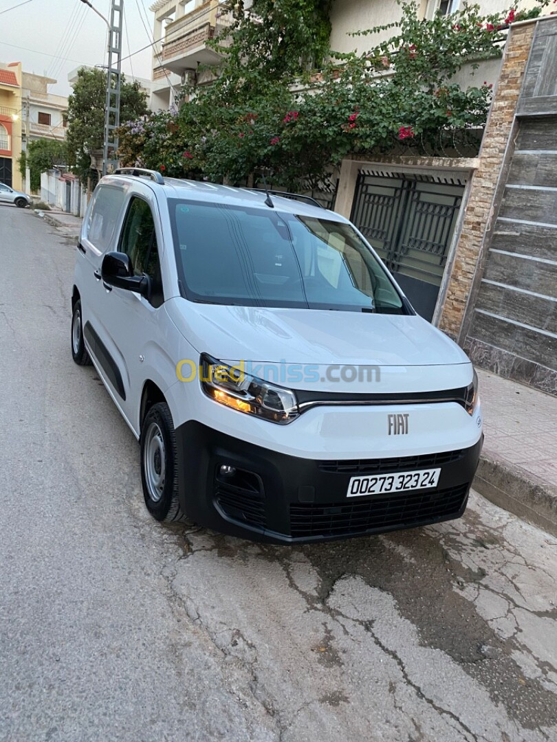 Fiat Professional Doblo 2023 Italien