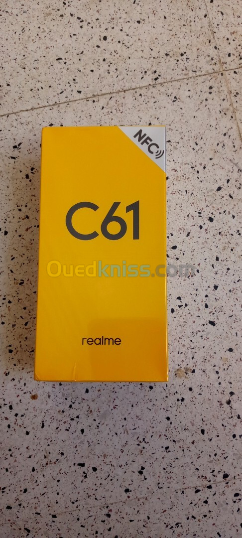 REALME C61