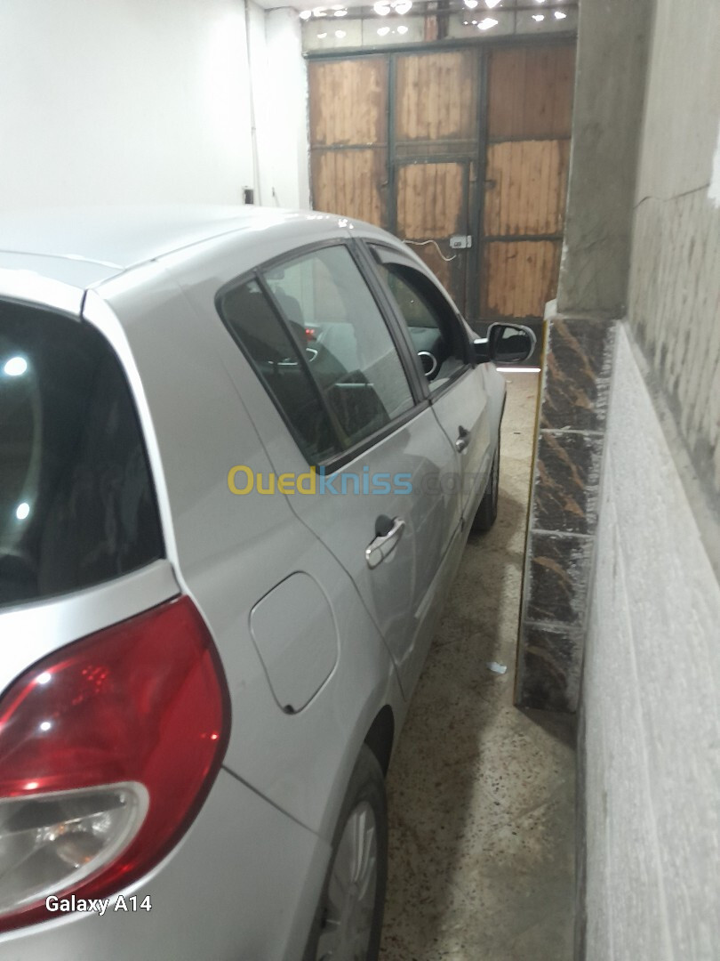 Renault Clio 3 2010 Clio3