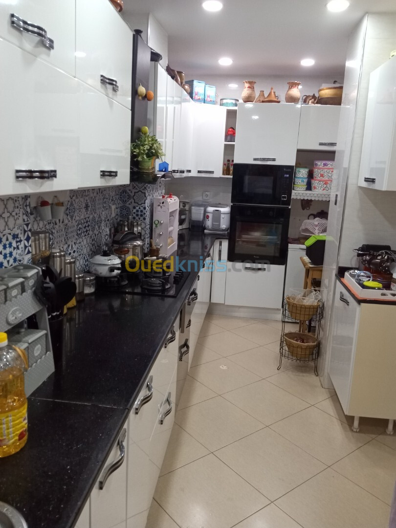 Vente Appartement F3 Alger Bouzareah