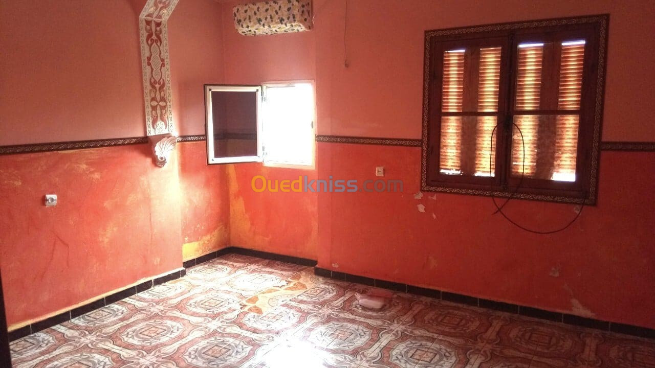 Location Appartement F3 Bouira El adjiba